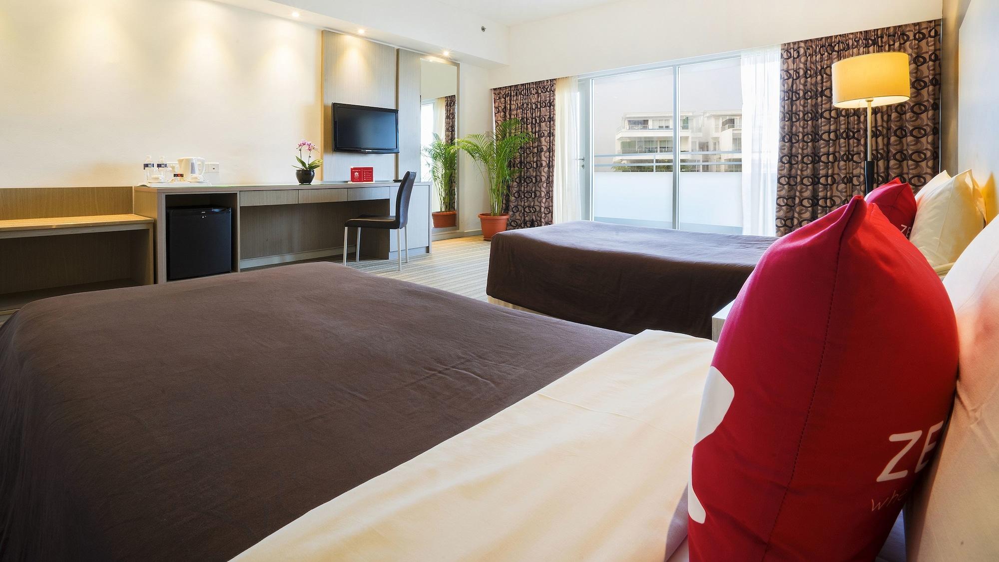 Zen Premium Orchard Hotel 3*