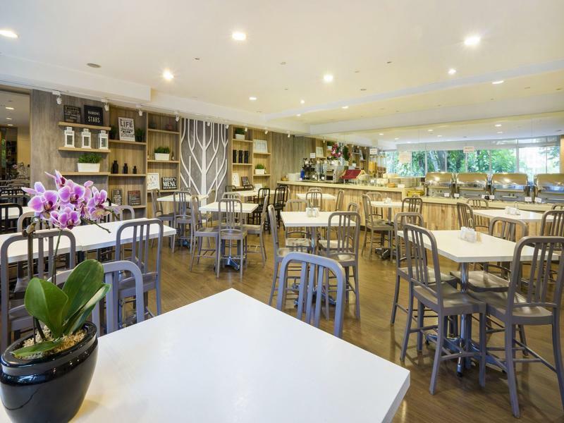 Zen Premium Orchard Hotel